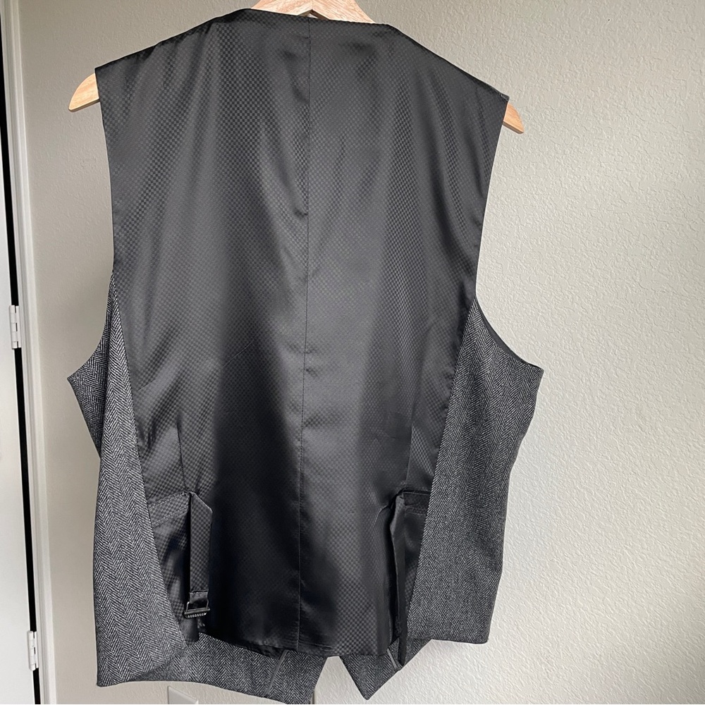 Express Men's Charcoal Gray Herringbone Dress Vest Wool Blend Large Wedding - Picture 5 of 9